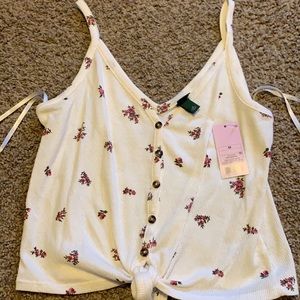 Cropped tank top with flowers